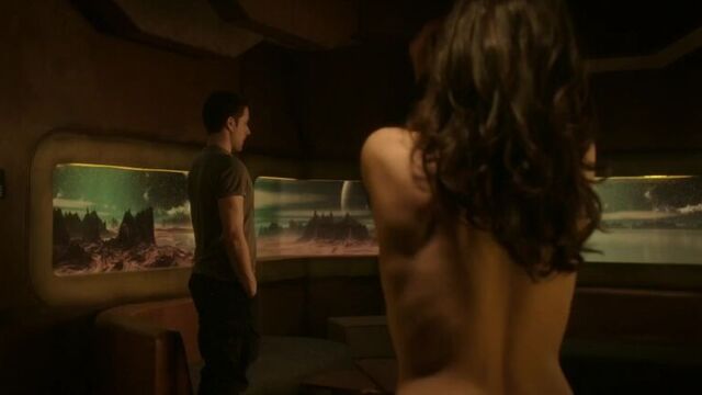 Melissa O'Neil, Ruby Rose Nude - Dark Matter (2015) S01E07