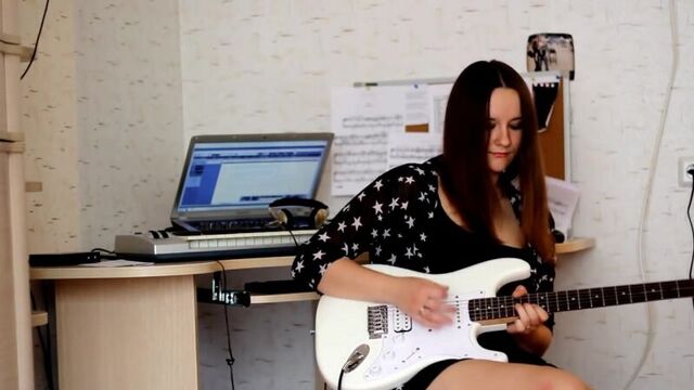 Алла исполняет Deep Purple - Highway Star (Ritchie Blackmores guitar solo cover)