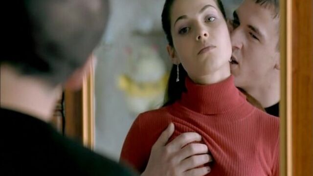 Юлия Снигирь голая в фильме "Последний забой" (2006, Сергей Бобров)