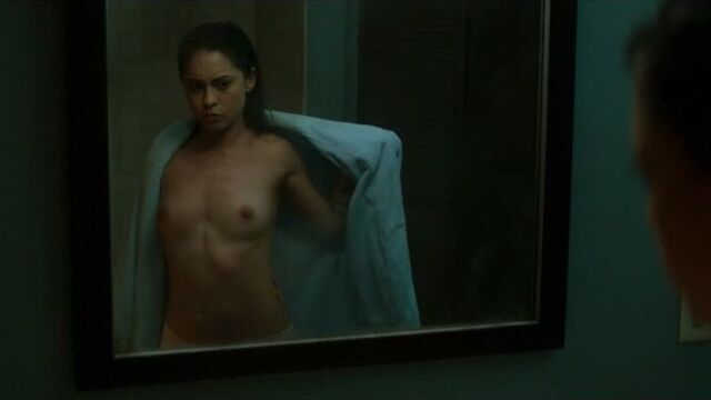 Роза Салазар (Rosa Salazar nude scenes in "Brand New Cherry Flavor" s01 2021)