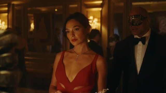 Галь Гадот - Красное уведомление / Gal Gadot - Red Notice ( 2021 )