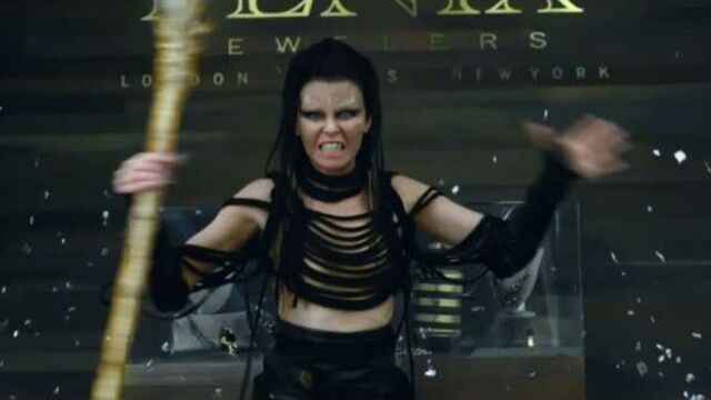 Элизабет Бэнкс , Наоми Скотт - Могучие рейнджеры / Elizabeth Banks , Naomi Scott - Power Rangers ( 2017 )