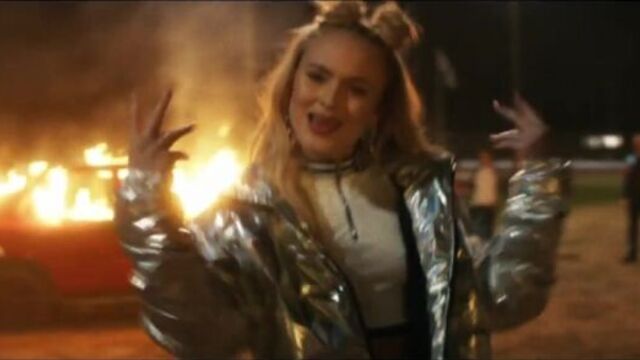 Zara Larsson - Dont Let Me Be Yours ( Премьера клипа!)
