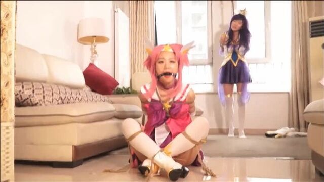 Star Guardian Lux Cosplay II