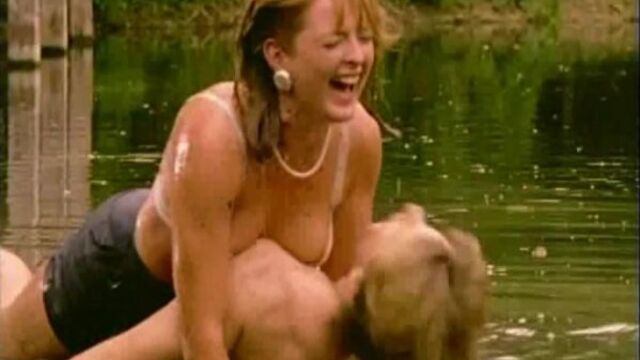 Serena Gordon Nude - Riders s01e04 (1993)