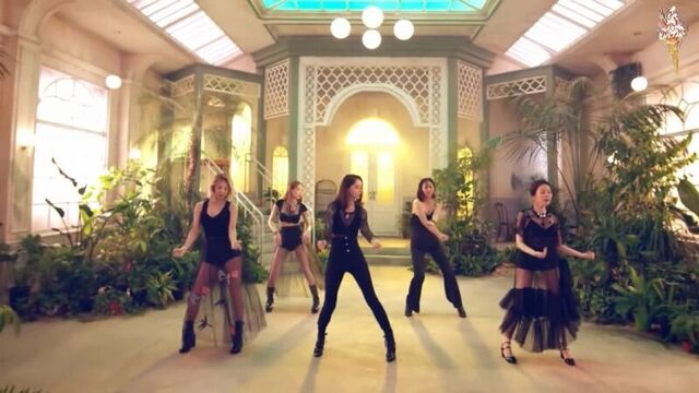 SNSD-Oh!GG - Lil Touch (рус.саб)