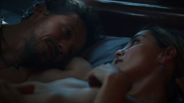 Elisa Visari, Elena Cucci, Carolina Crescentini Nude - A casa tutti bene (There Is No Place Like Home, 2018) 1080p Watch Online