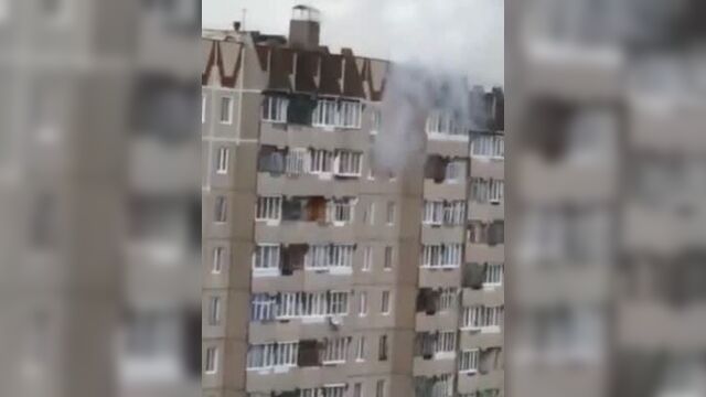Молния ударила в квартиру на 8 этаже