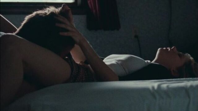 Michelle Williams - Blue Valentine (2010) (2) (эротическая постельная сцена из фильма знаменитость трахается голая секс)