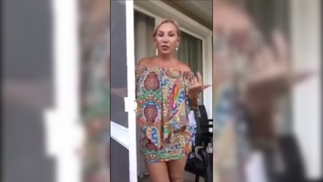 Елена Санжаровская