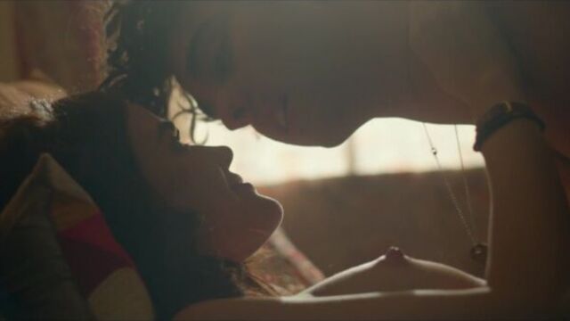 Lucy Hale Nude - Dude (2018) HD 1080p Watch Online / Люси Хейл - Чувак