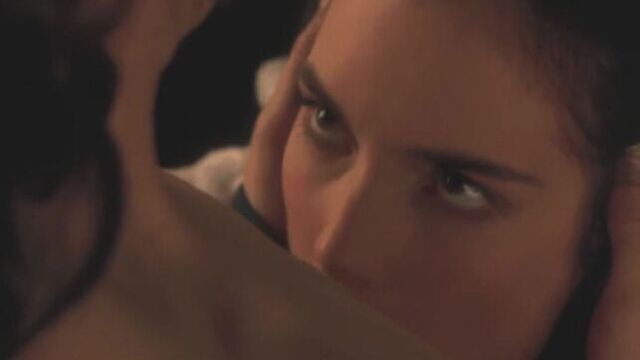 Sadie Frost, Winona Ryder, Monica Bellucci, etc Naked - Dracula (1992)