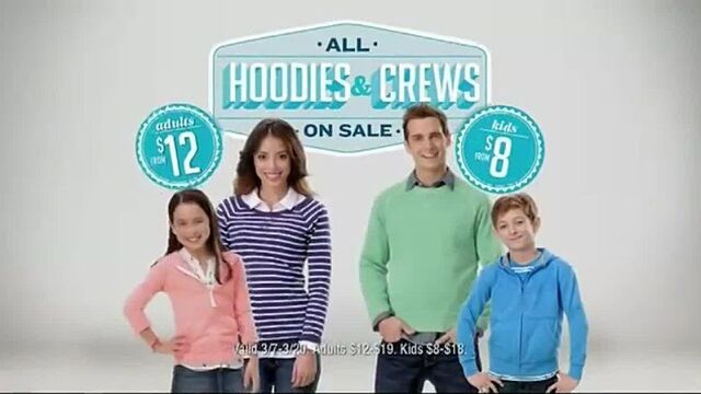 Sexy Curves Jennifer Love Hewitt, Julie Hagerty - Old Navy TV Commercial