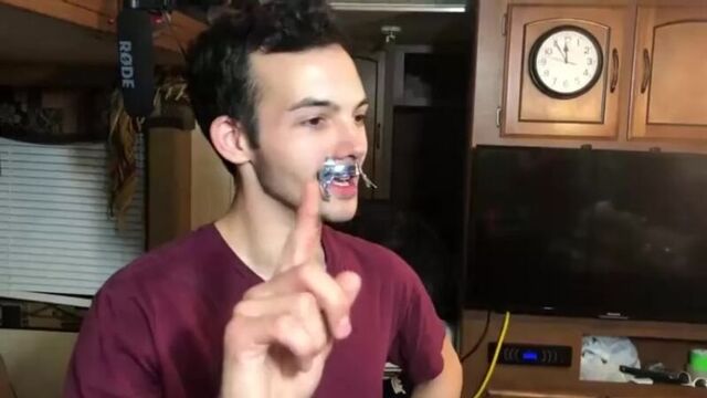 Johny Johny. Yes, Papa