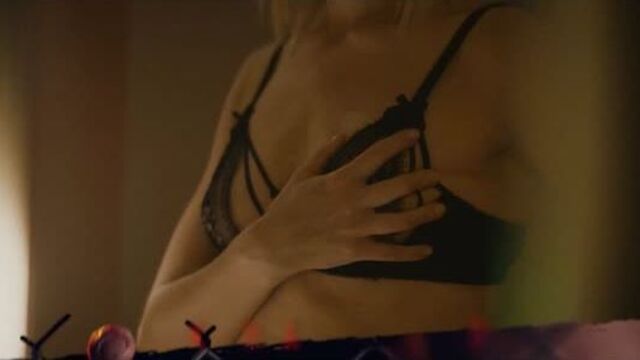 Агата Муцениеце , Екатерина Маликова , Алена Михайлова - В клетке / Agata Muceniece , Ekaterina Malikova , Alena Mihailova