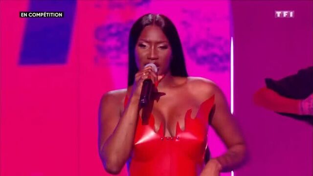 Aya Nakamura — «Pookie» (Live at NRJ Music Awards 2019)