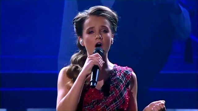 Amira Willighagen Amazing Grace Live 2017 BBC