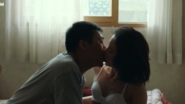 Jeon Jong-seo Nude - Burning (Beoning, 2018) HD 1080p BluRay Watch Online / Чон Джон-со - Пылающий