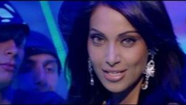 Берегитесь, красавицы / Bachna Ae Haseeno (2008) - Lucky Boy