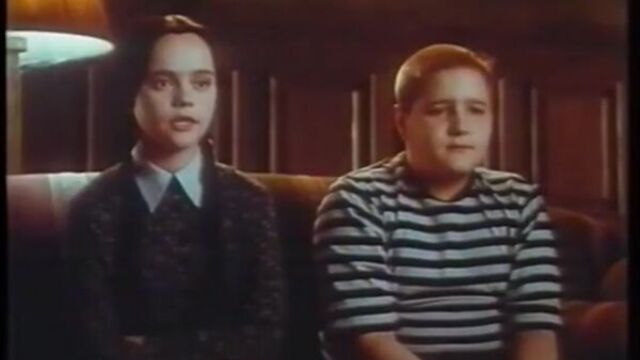 Ценности семейки Аддамс - Трейлер (1993, Немецкий)